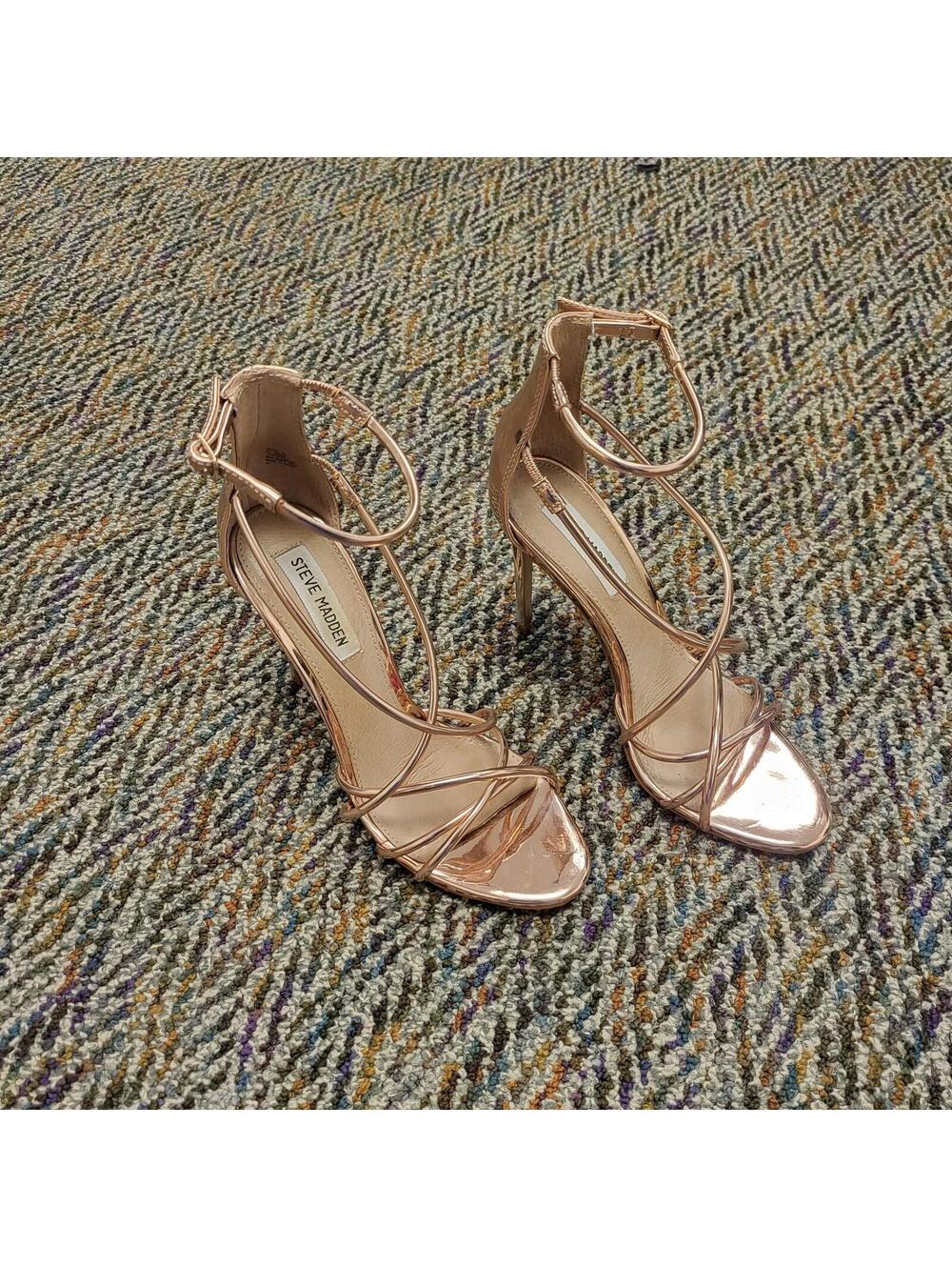 Steve Madden Satire Rose Gold Leather Stiletto pumps sz 8 US